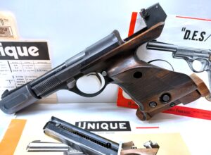 Pistolet UNIQUE des69 cal 22lr occasion